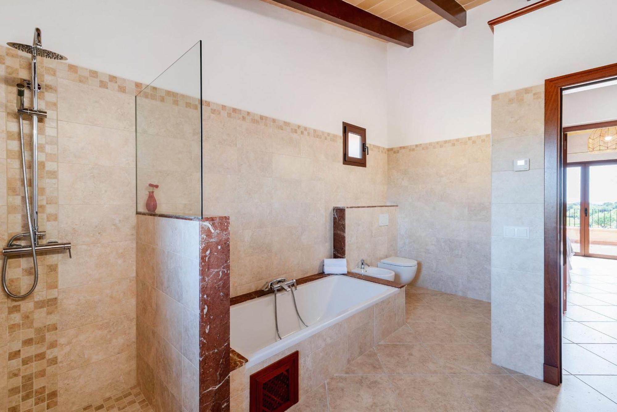Yourhouse Sa Bassa